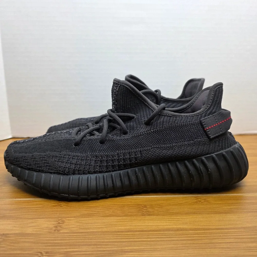 Adidas Yeezy Boost 350 V2 Black Non-Reflective FU9006 Mens Sneakers Size 10
